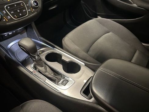 Used 2024 Chevrolet Malibu LT image 25