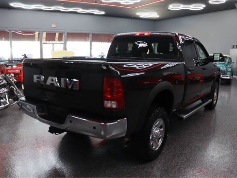 Used 2017 RAM 2500 Tradesman w/ Chrome Appearance Group AWD/4WD image 6