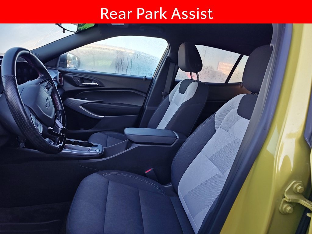 Used 2024 Chevrolet Trax RS w/ Driver Confidence Package FWD image 6