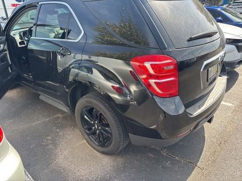 Used 2017 Chevrolet Equinox LT w/ Midnight Edition FWD image 4