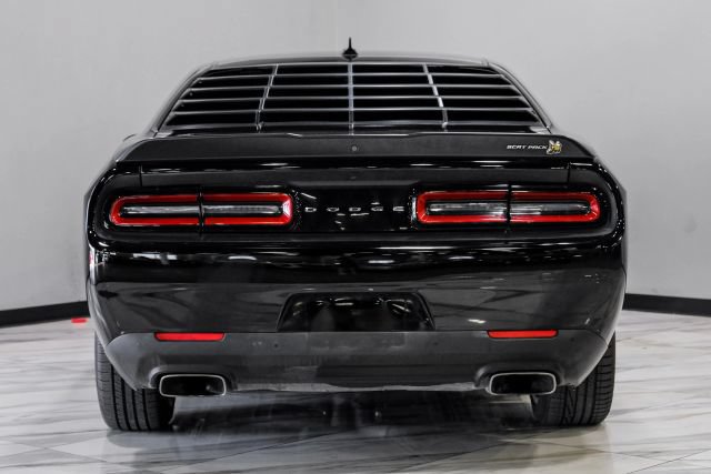 Used 2022 Dodge Challenger R/T Scat Pack RWD image 15