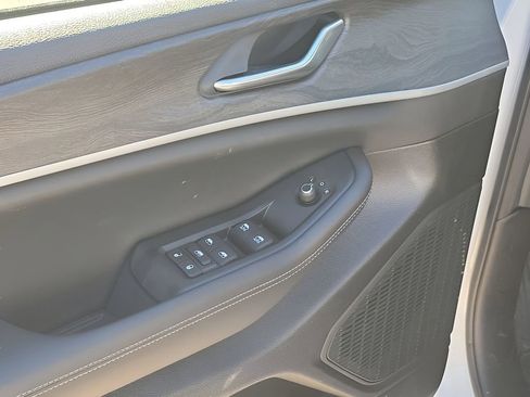 New 2026 Jeep Grand Cherokee Altitude RWD image 46