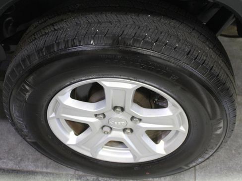 Used 2020 Jeep Wrangler Sport AWD/4WD image 25