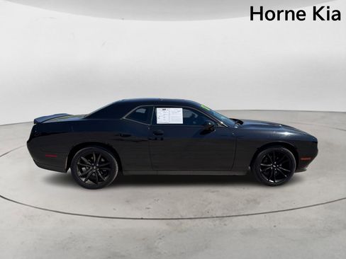 Used 2017 Dodge Challenger SXT w/ Blacktop Package image 3