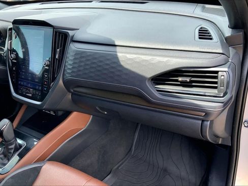 Used 2025 Subaru Forester Touring AWD/4WD image 18