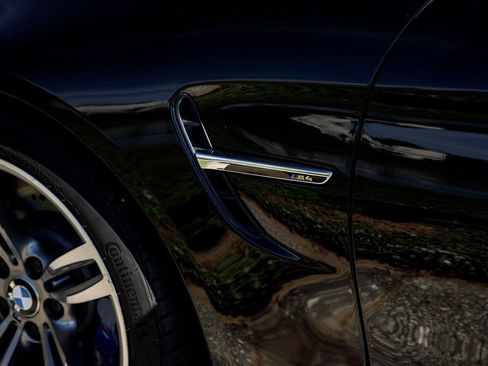 Used 2015 BMW M4 Coupe image 13