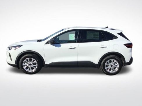 New 2025 Ford Escape Active w/ Cold Weather Package image 2