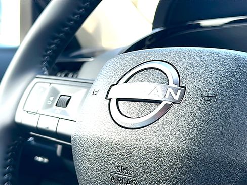 New 2026 Nissan Pathfinder SV w/ SV Premium Package FWD image 22