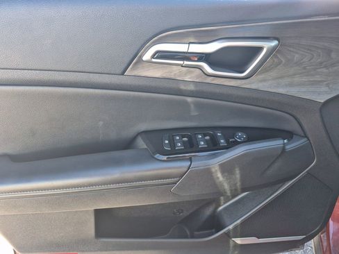 Used 2023 Kia Sportage X-Line w/ X-Line Premium Package image 8