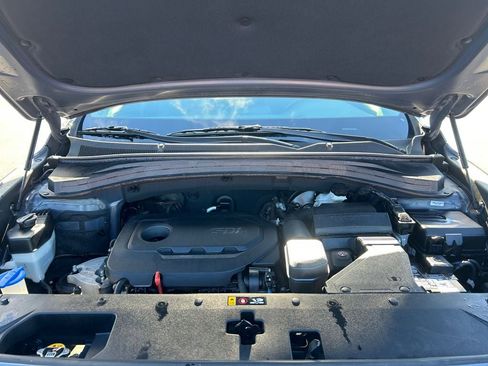 Used 2019 Hyundai Santa Fe SEL image 29