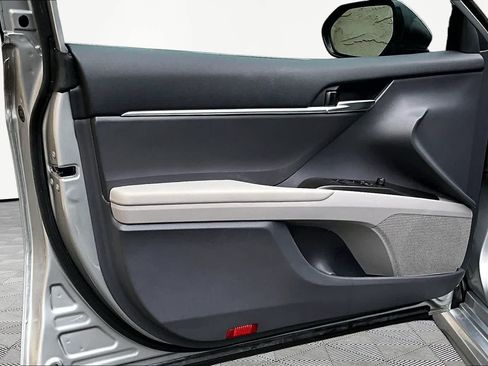 Certified 2024 Toyota Camry SE FWD image 22