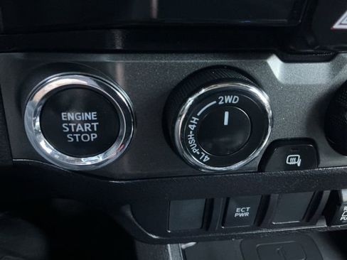 Certified 2021 Toyota Tacoma TRD Sport AWD/4WD image 21