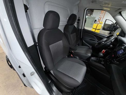 Used 2022 RAM ProMaster City Tradesman FWD image 16