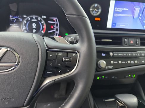 Used 2025 Lexus ES 350 w/ Premium Package FWD image 20