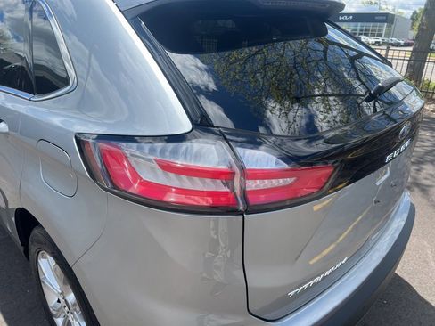 Used 2023 Ford Edge Titanium AWD/4WD image 36