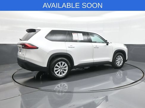 Certified 2024 Toyota Grand Highlander AWD image 7