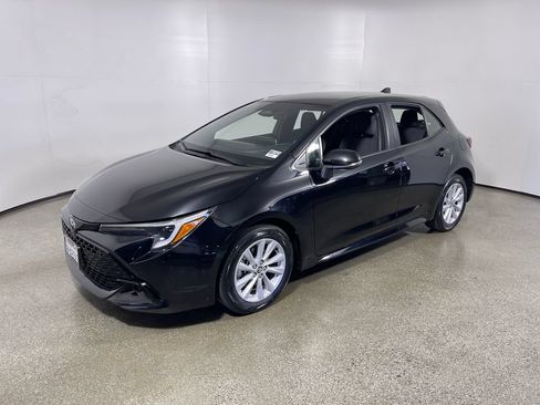 Certified 2025 Toyota Corolla SE FWD image 7