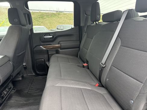 Used 2022 GMC Sierra 1500 SLE image 11