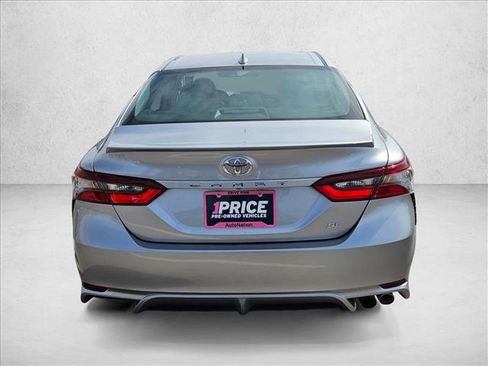 Used 2024 Toyota Camry SE FWD image 6