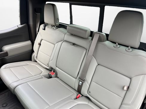 Used 2019 GMC Sierra 1500 SLT w/ SLT Premium Plus Package AWD/4WD image 12