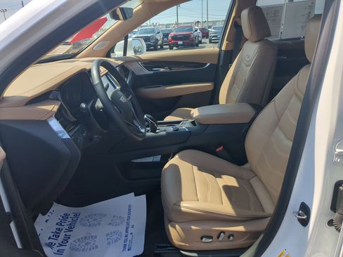 Certified 2020 Cadillac XT6 Premium Luxury w/ Platinum Package image 18