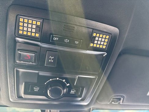 Used 2020 Toyota Tacoma TRD Off-Road image 23