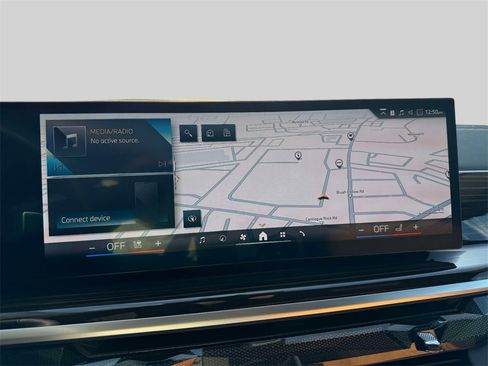 Certified 2025 BMW X5 xDrive50e w/ Premium Package image 13