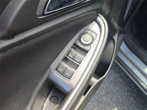 Used 2024 Chevrolet Malibu LT FWD image 19