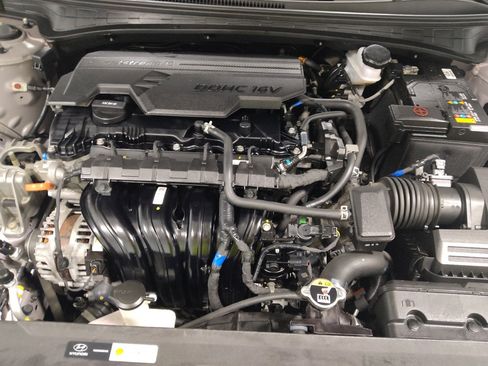 Used 2023 Hyundai Elantra SEL FWD image 30