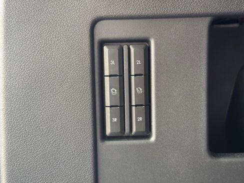 Used 2023 Lincoln Navigator Black Label image 26