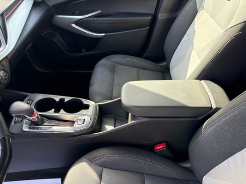 Certified 2024 Chevrolet Trax RS FWD image 19