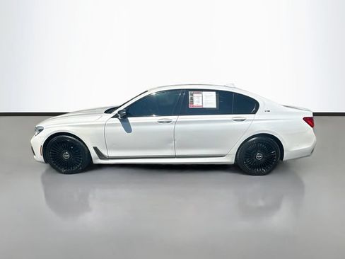 Used 2018 BMW M760i xDrive AWD/4WD image 9