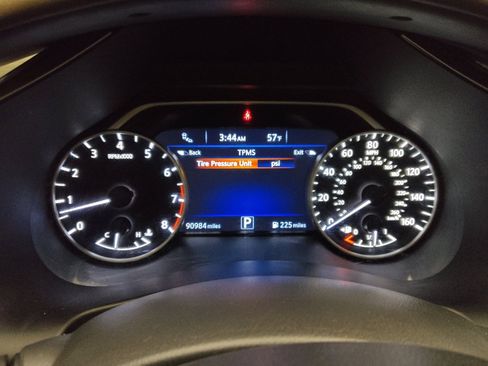 Used 2015 Nissan Murano Platinum w/ Platinum Technology Package AWD/4WD image 23