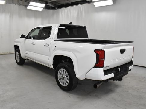 Certified 2026 Toyota Tacoma SR5 image 9