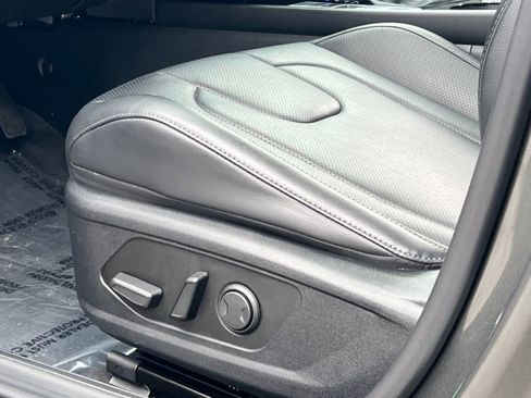 Used 2024 Hyundai Elantra Limited image 24