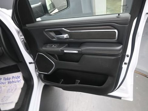 Used 2025 RAM 1500 Laramie w/ Sport Appearance Package AWD/4WD image 14
