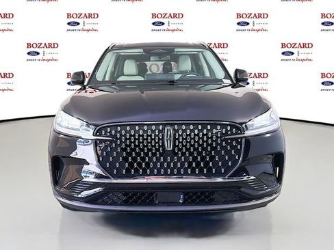 New 2026 Lincoln Aviator Reserve RWD image 3