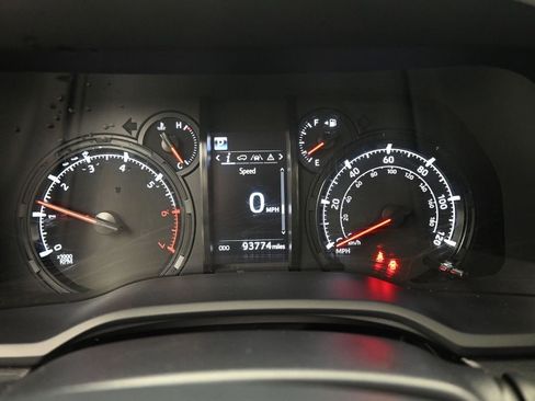 Used 2021 Toyota 4Runner SR5 image 9