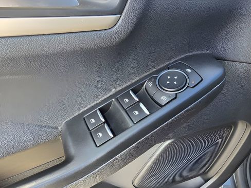 Used 2022 Ford Escape SEL image 26