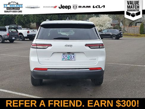 Used 2023 Jeep Grand Cherokee L Laredo AWD/4WD image 5