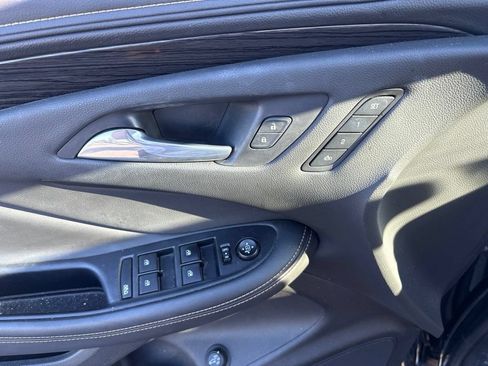 Used 2017 Buick Envision Essence FWD image 15
