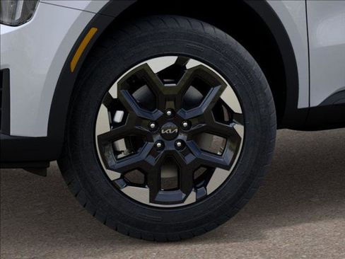 New 2026 Kia Sorento S image 9