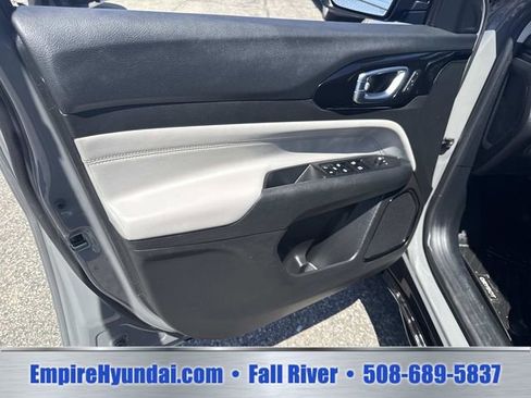 Used 2022 Jeep Compass Limited w/ Elite Group AWD/4WD image 18