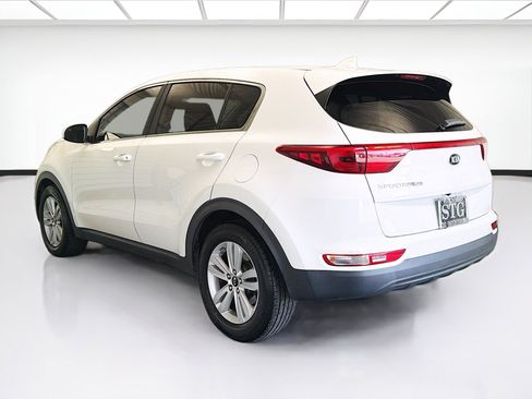Used 2017 Kia Sportage LX image 6