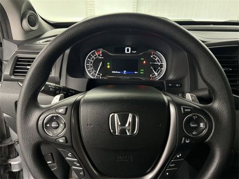 Used 2023 Honda Ridgeline Sport image 11