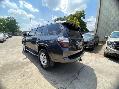 Used 2016 Toyota 4Runner SR5 Premium RWD image 5