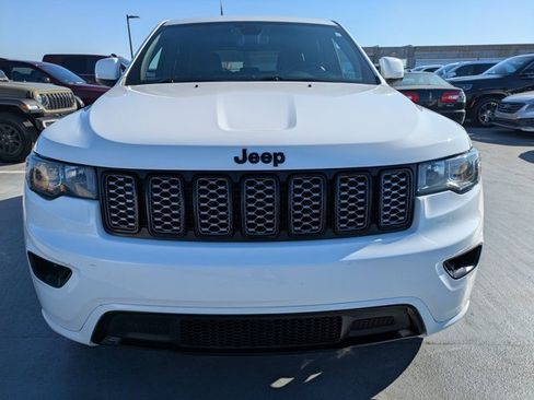 Certified 2020 Jeep Grand Cherokee Altitude image 7