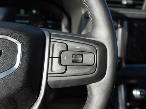 Used 2023 GMC Yukon Denali Ultimate AWD/4WD image 30