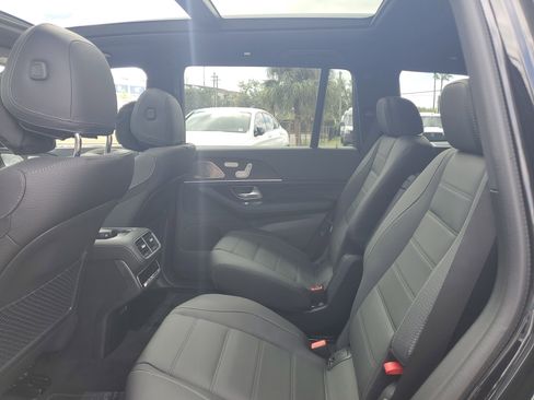 New 2026 Mercedes-Benz GLS 580 4MATIC image 12
