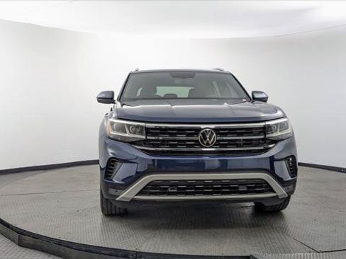 Used 2021 Volkswagen Atlas Cross Sport SE w/ Panoramic Sunroof Package FWD image 11